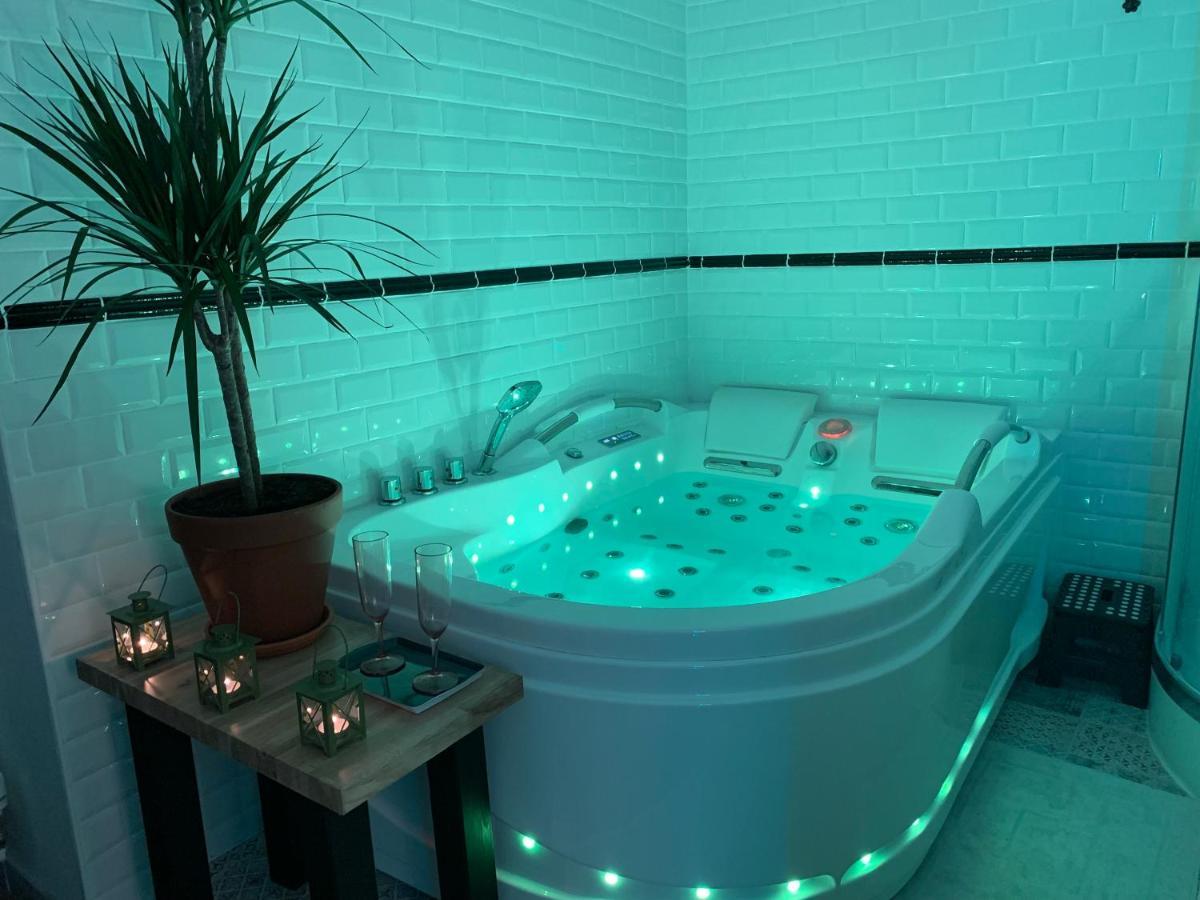 Duo Romantic Bagneres-de-Bigorre Ngoại thất bức ảnh